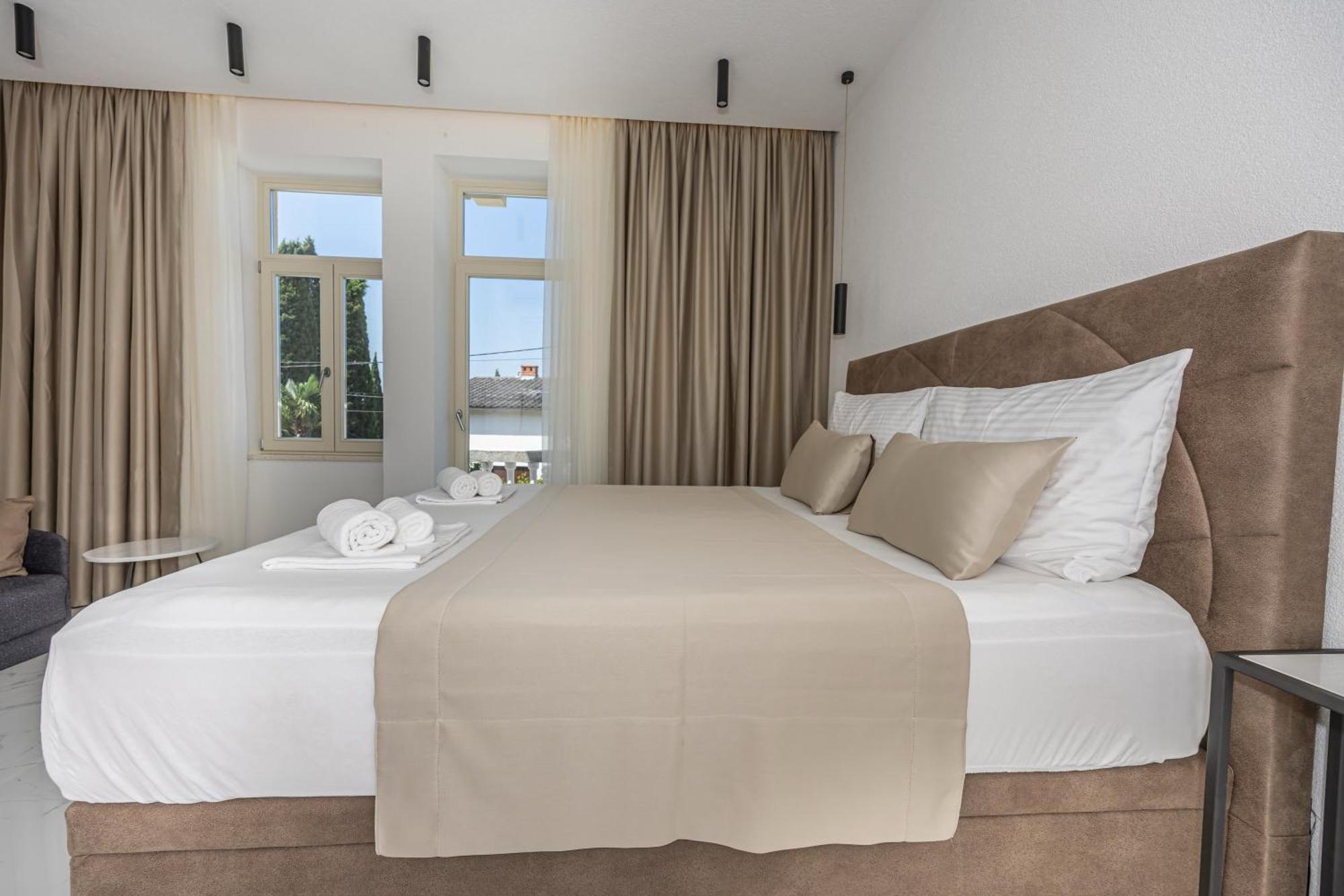 Villa Vita Luxury Apartments Crikvenica Exterior photo