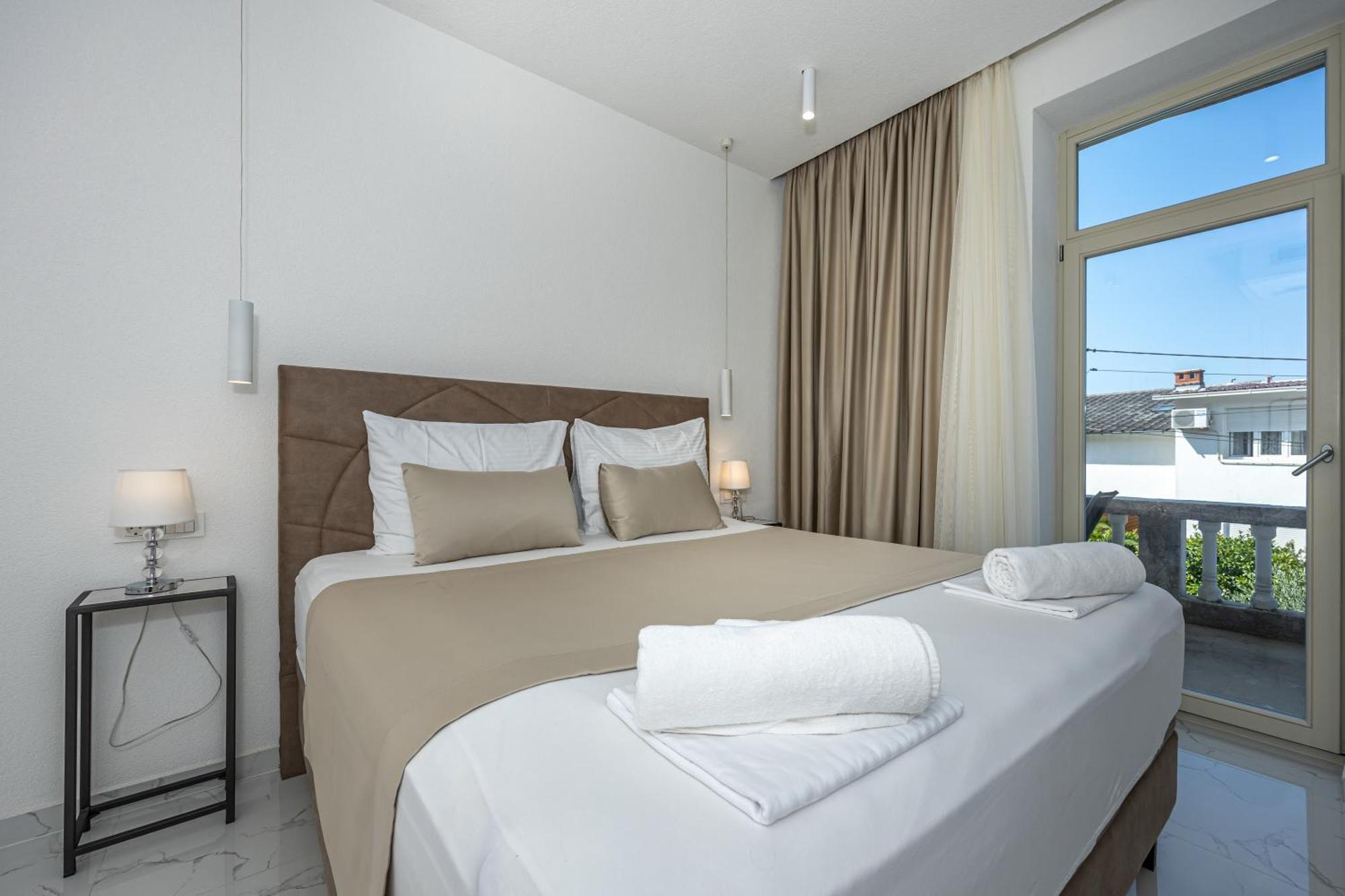 Villa Vita Luxury Apartments Crikvenica Exterior photo