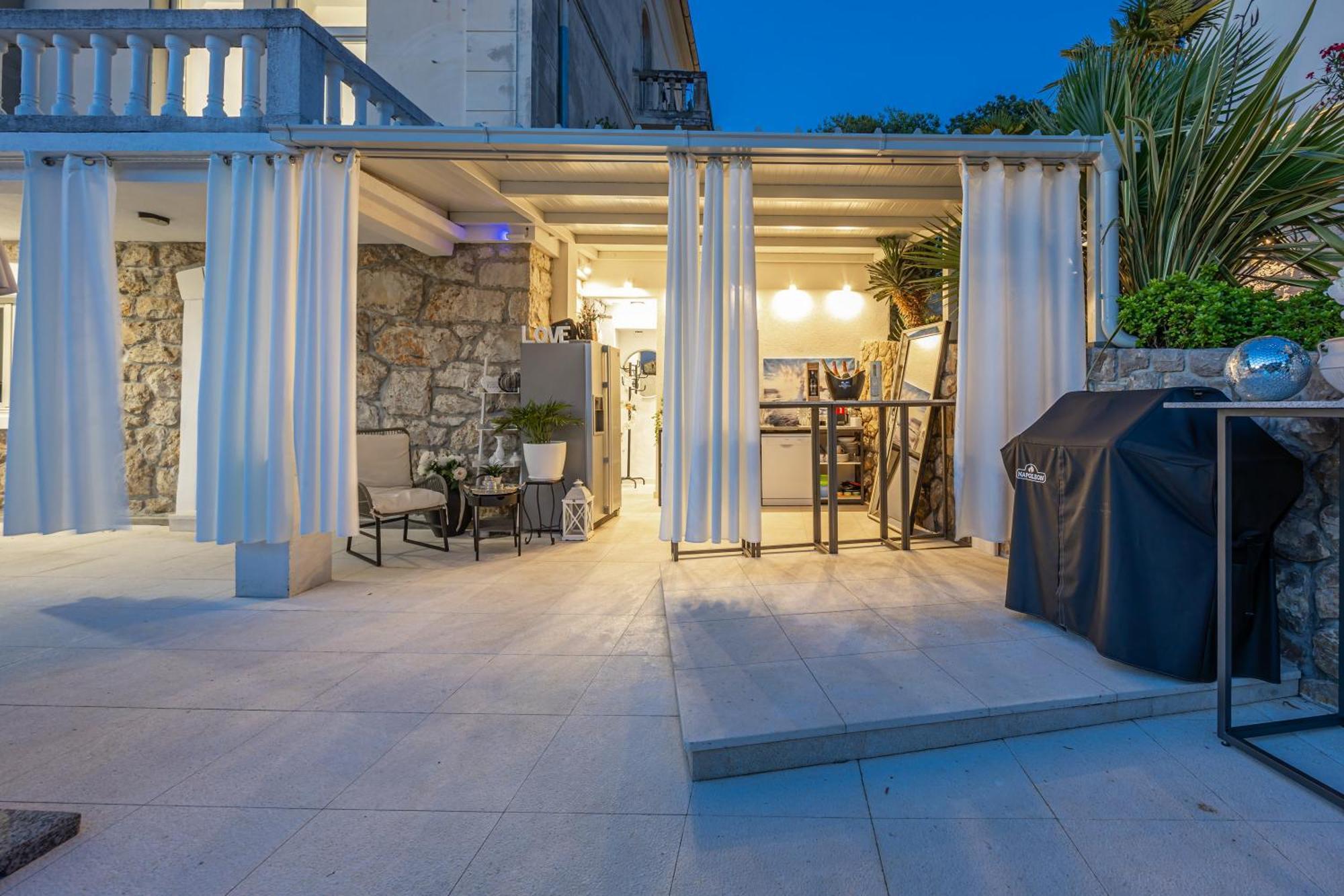 Villa Vita Luxury Apartments Crikvenica Exterior photo